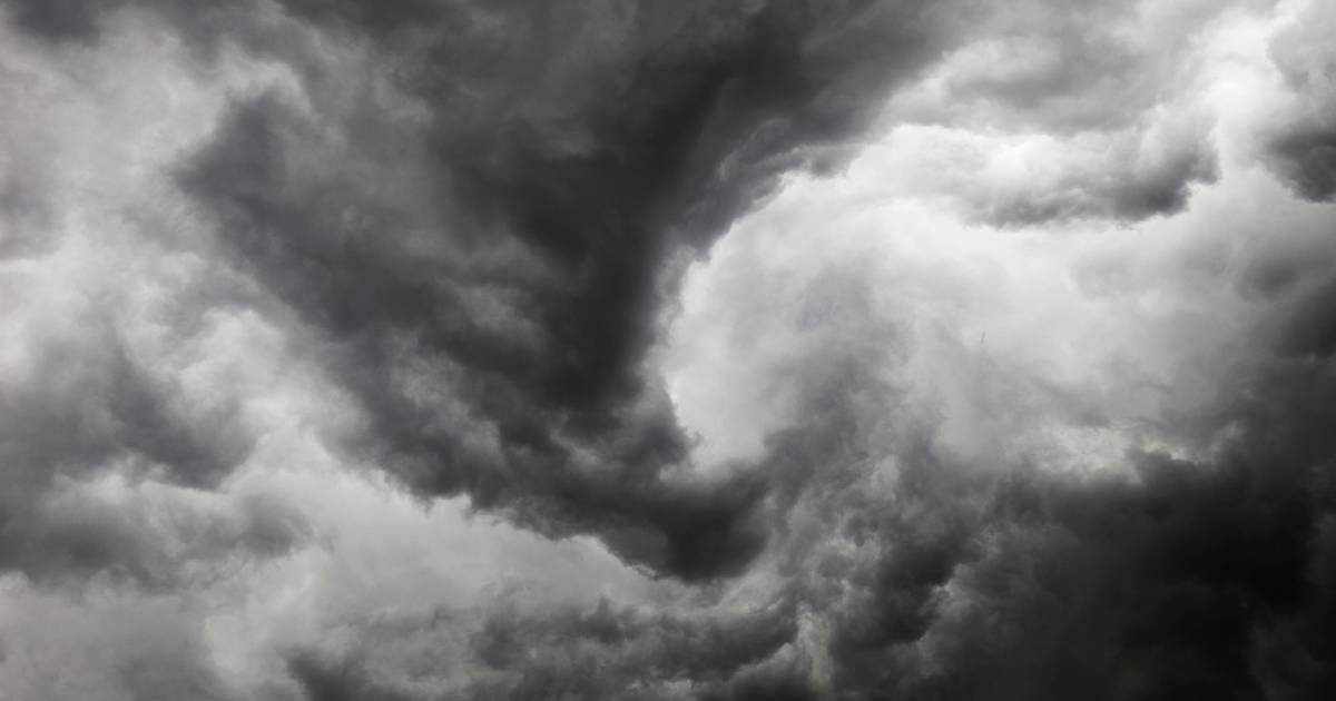 Trovoada e chuva aumentam número de distritos em aviso amarelo e antecipam semana "típica do outono"