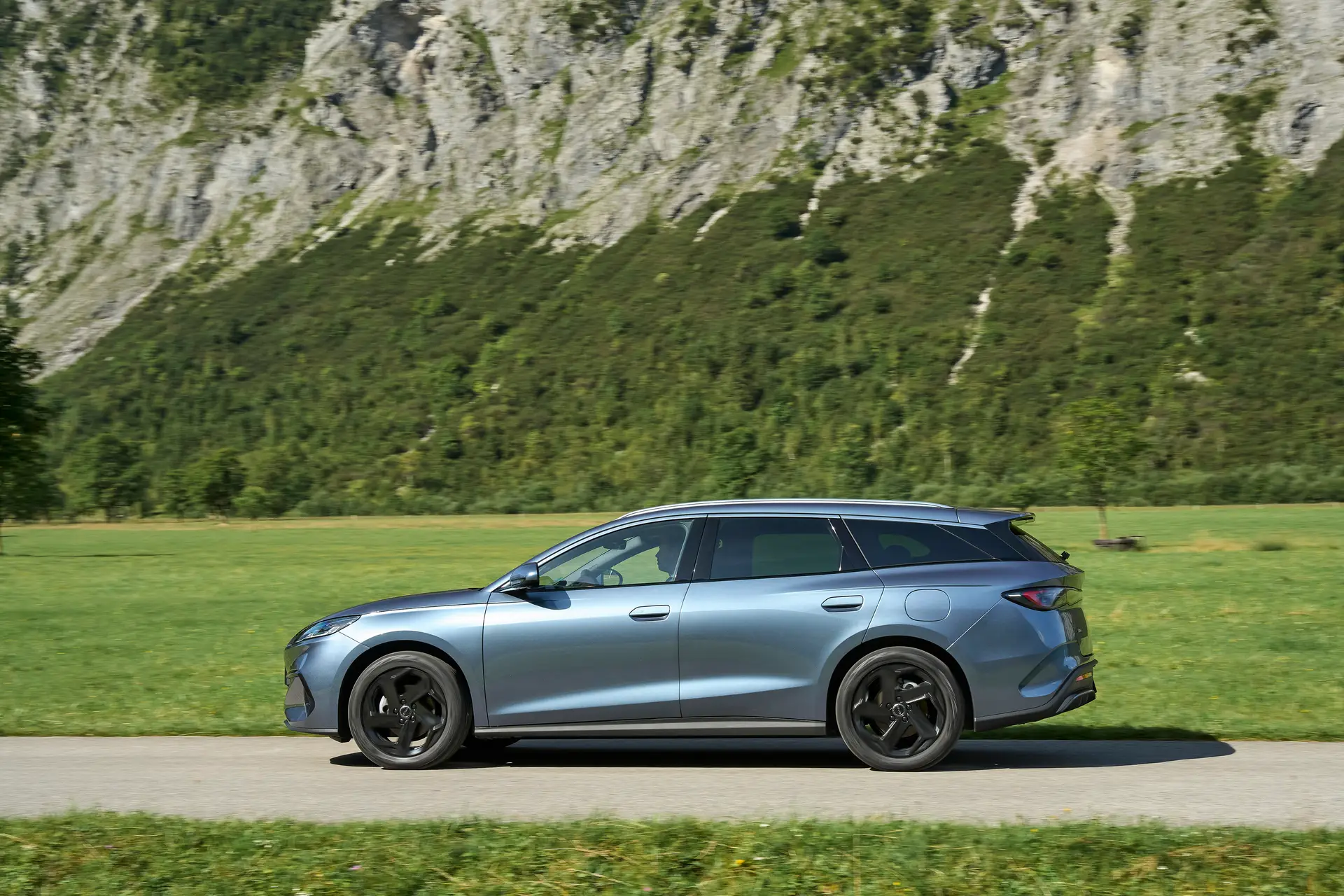 Seal 6 DM-i, mais um PHEV na BYD