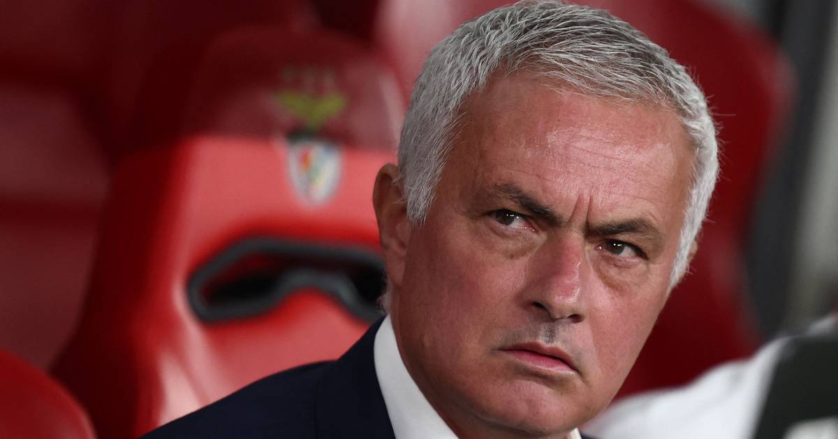 Mourinho "não é o futuro" do Benfica: "Quer ser treinador da Seleção"