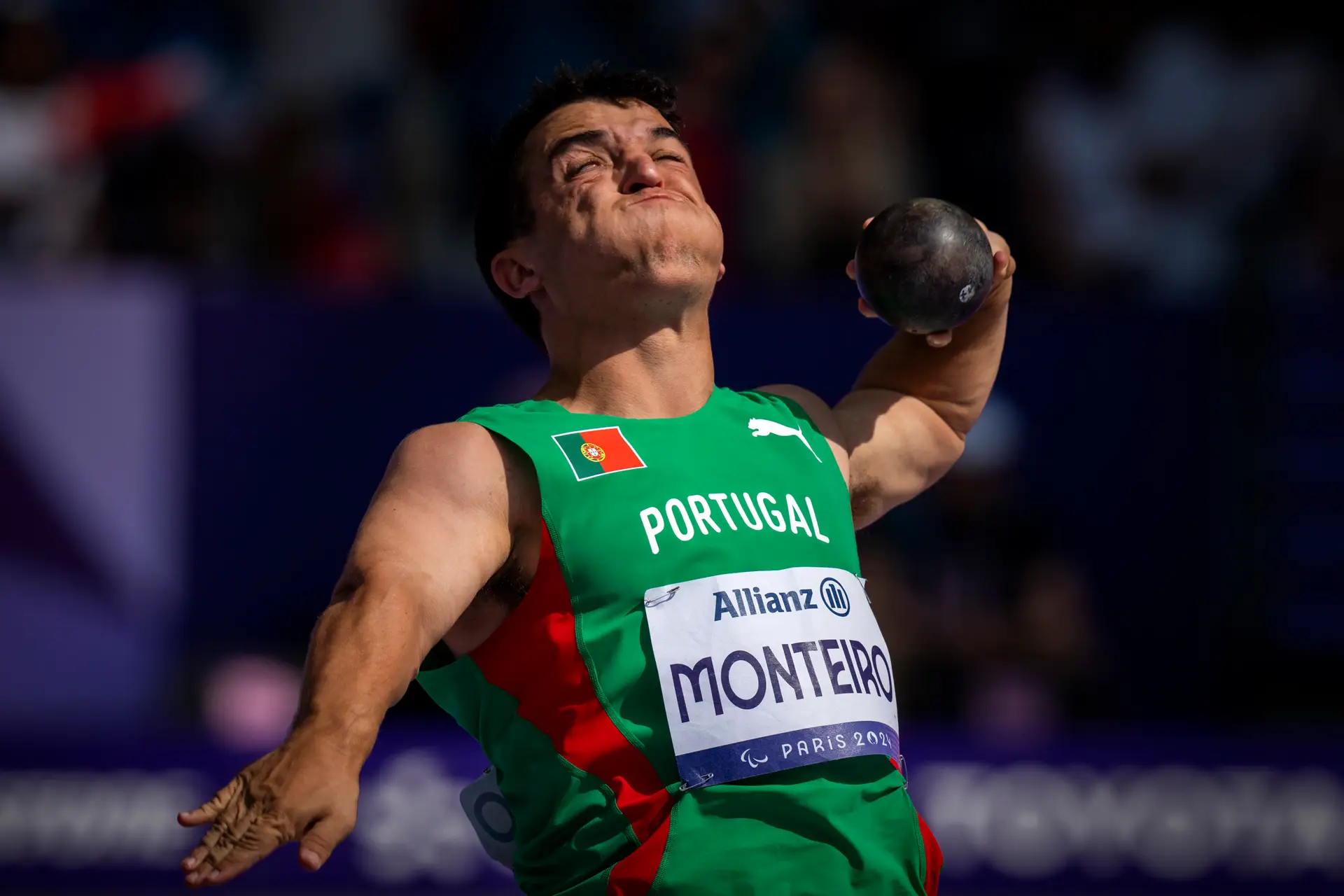 Miguel Monteiro conquista prata no peso nos Mundiais de atletismo paralímpico