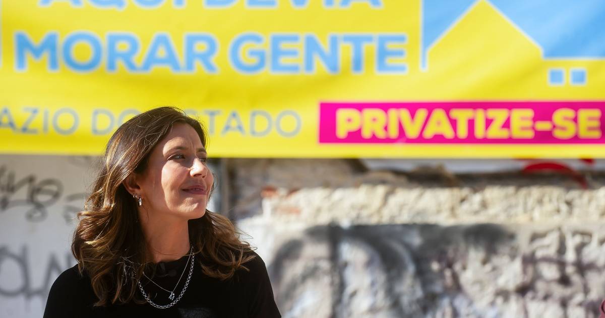 Featured image for article: Portugal's Liberal Initiative Party Proposes Privatizing Vacant State-Owned Properties to Boost Housing Supply