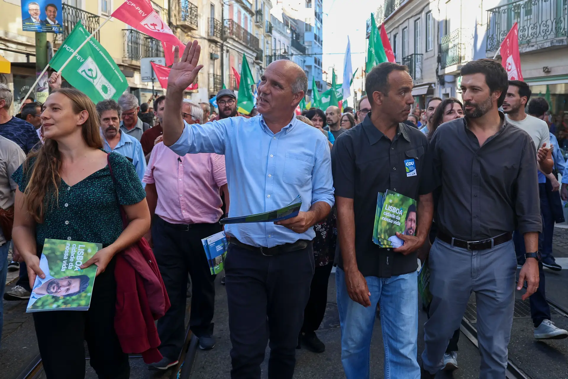 Sexto dia de campanha: vários dirigentes aproximam-se de Lisboa, PSD e PS mais a Norte