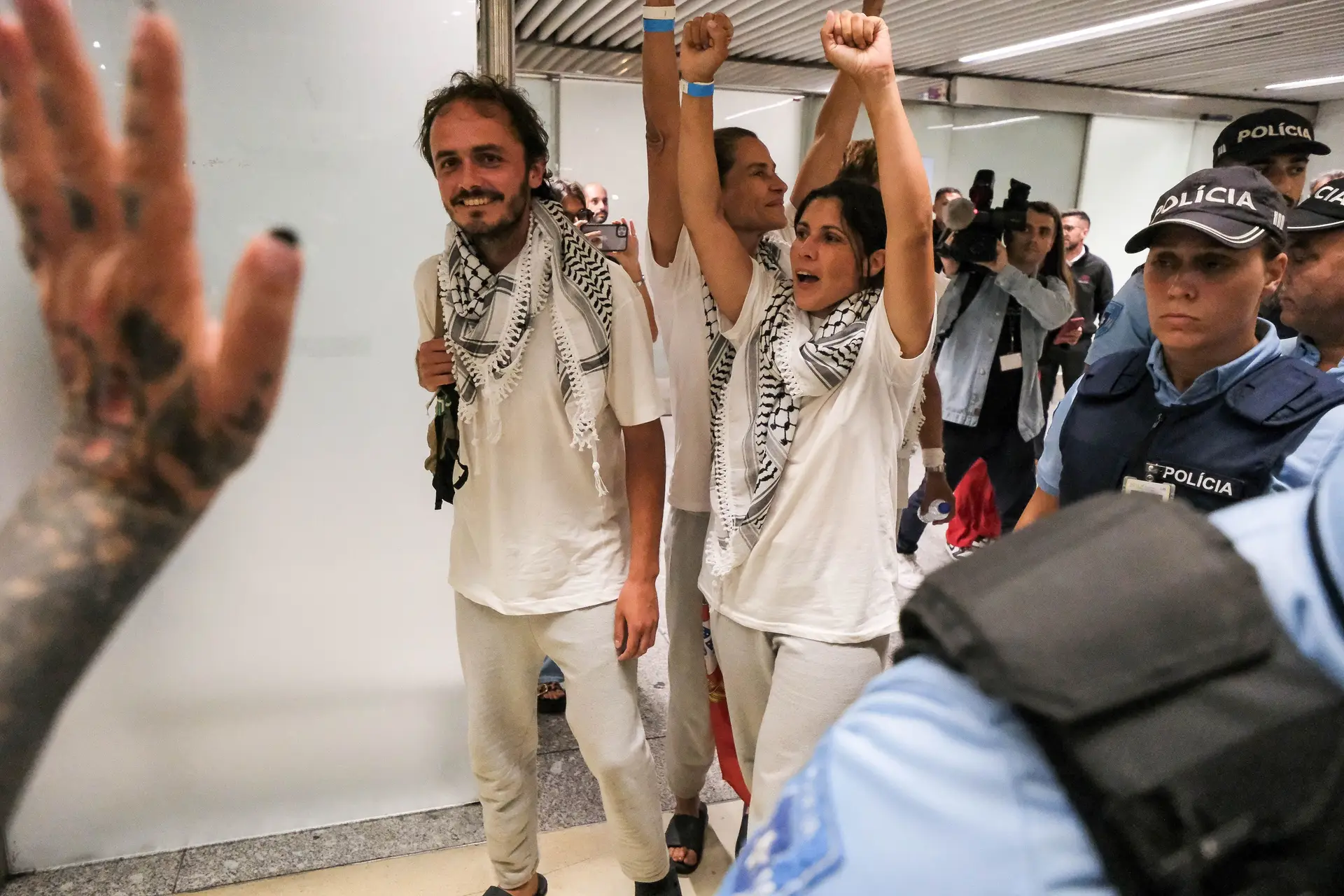 Ativistas detidos em Israel vão ter de pagar custos da viagem de regresso a Portugal