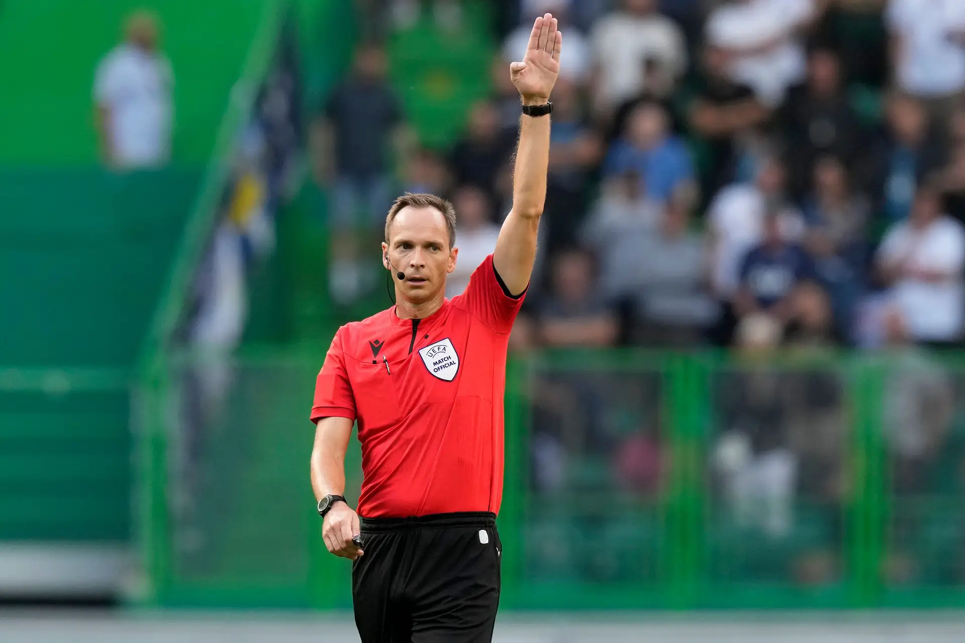 Sérvio Srdjan Jovanovic vai arbitrar o jogo entre Portugal e Hungria