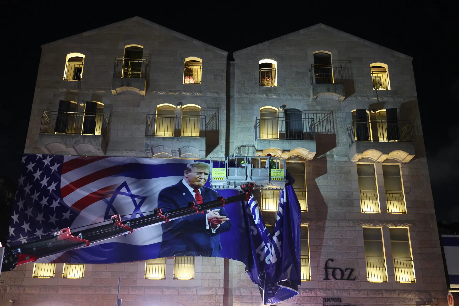 Donald Trump a caminho de Israel: "A guerra acabou, entendem?"