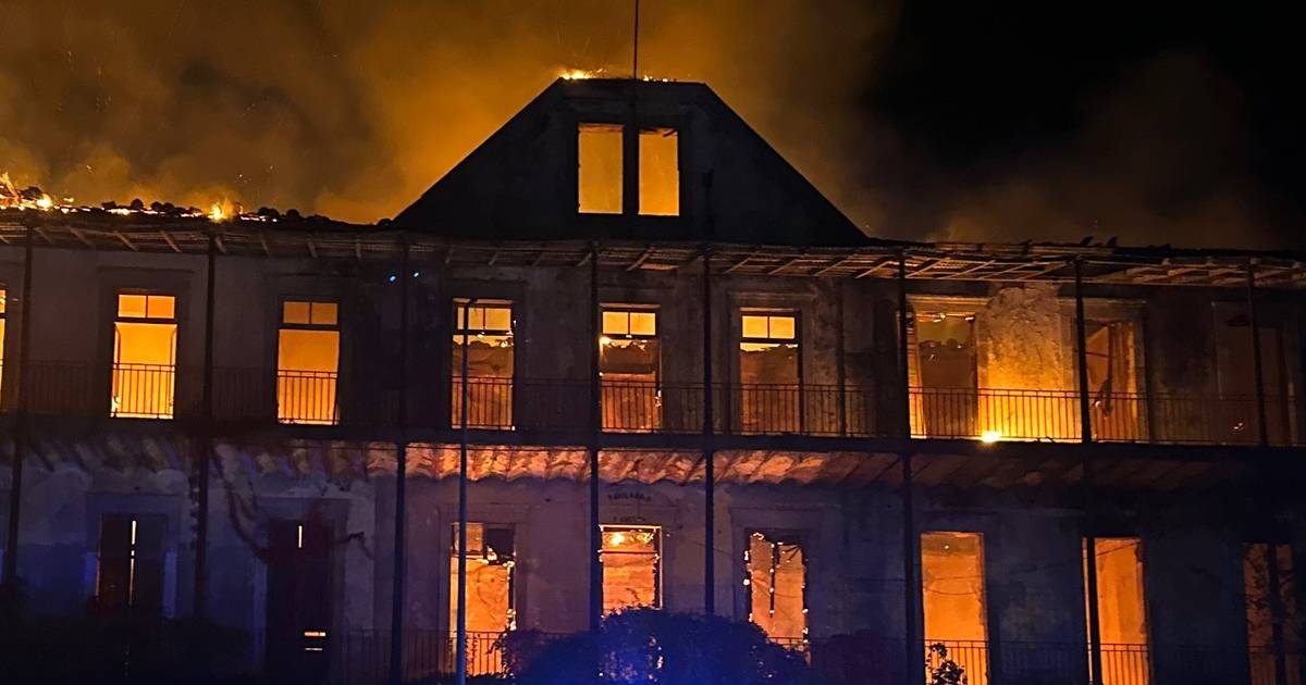 Incêndio atinge edifício devoluto junto ao Hospital Distrital da Guarda