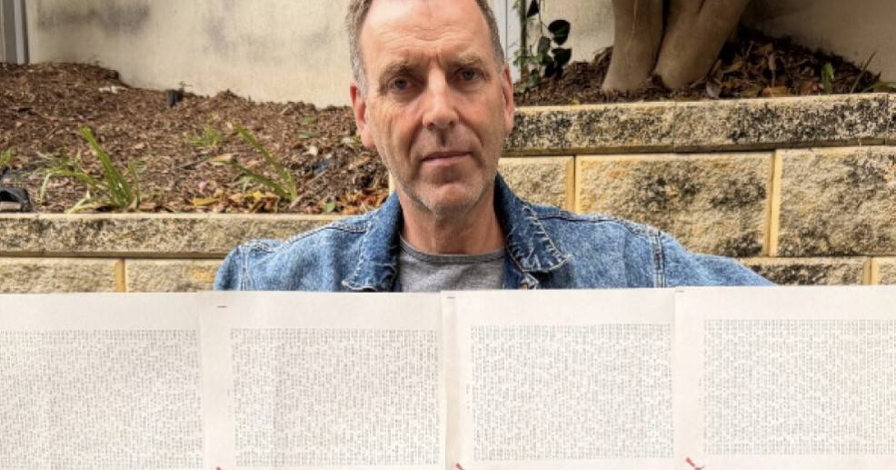Este homem tem o nome mais longo do mundo - tem 2.253 palavras e leva 20 minutos para ser lido