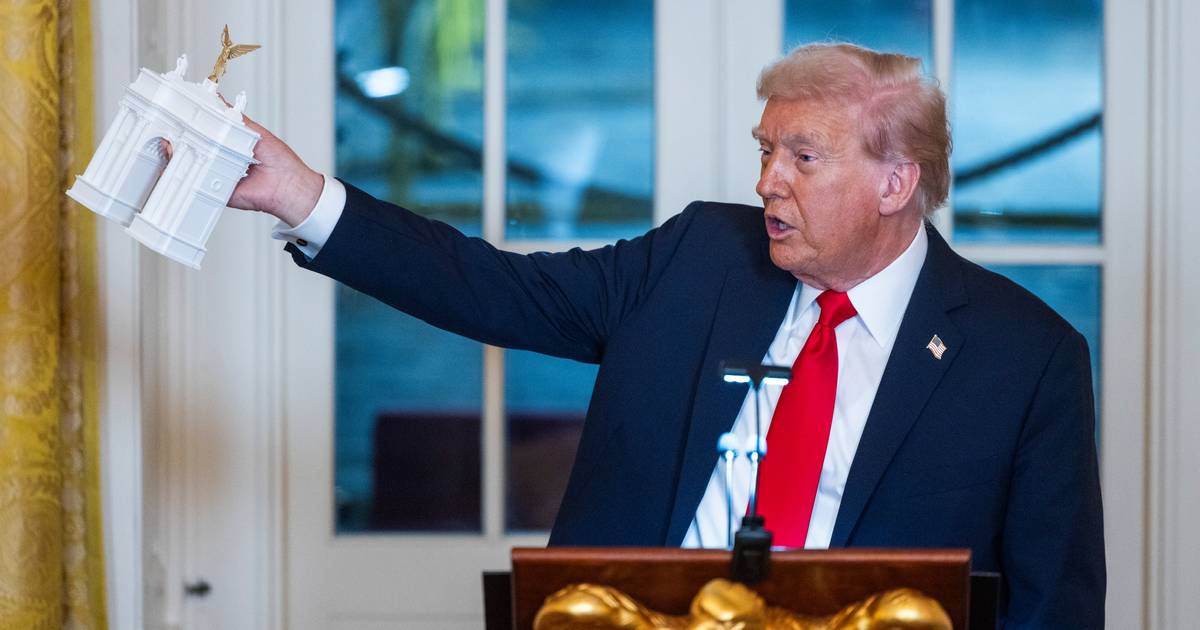 Trump quer construir arco (semelhante ao do Triunfo) em Washington