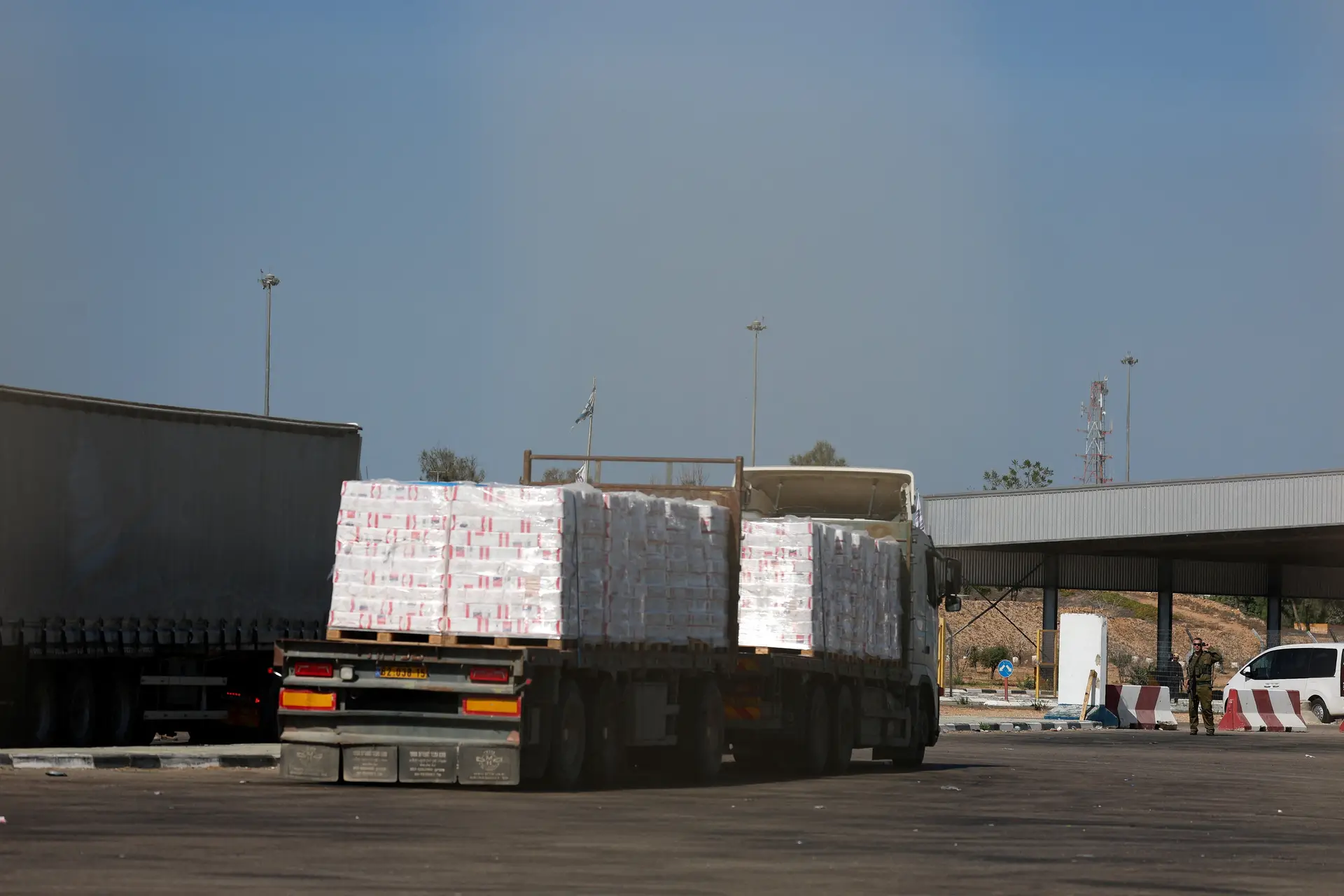 Israel reabre passagem de Kerem Shalom para ajuda humanitária a Gaza