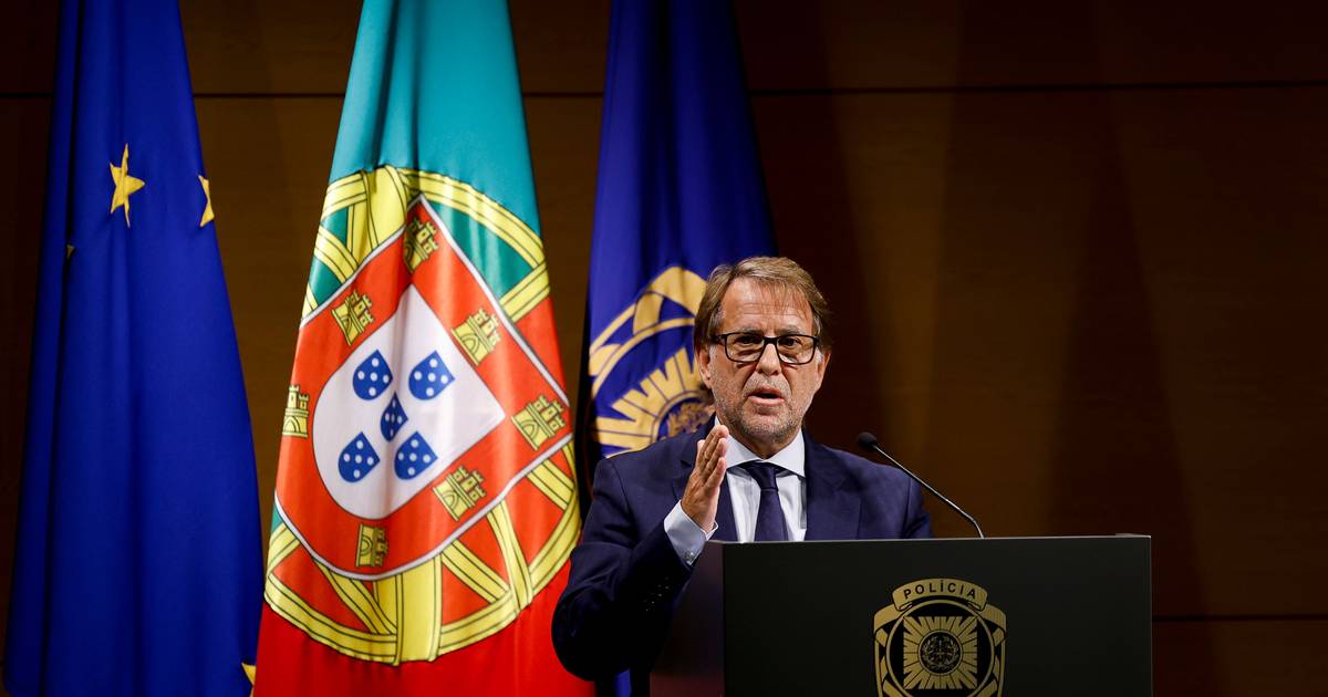 Diretor da PJ diz que falta de comunicação da PSP sobre operação antidroga será debatida em privado