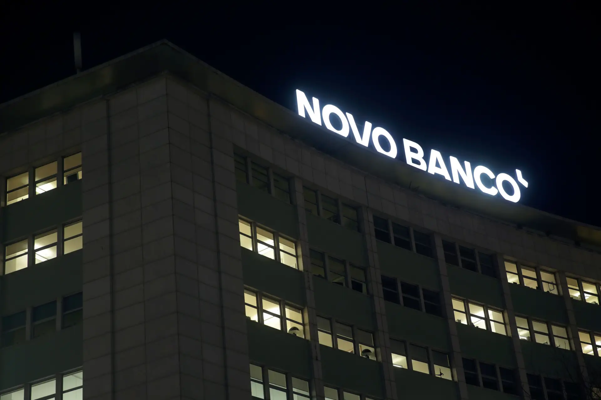 Lucros do Novo Banco sobem 13,2% no 1.º trimestre