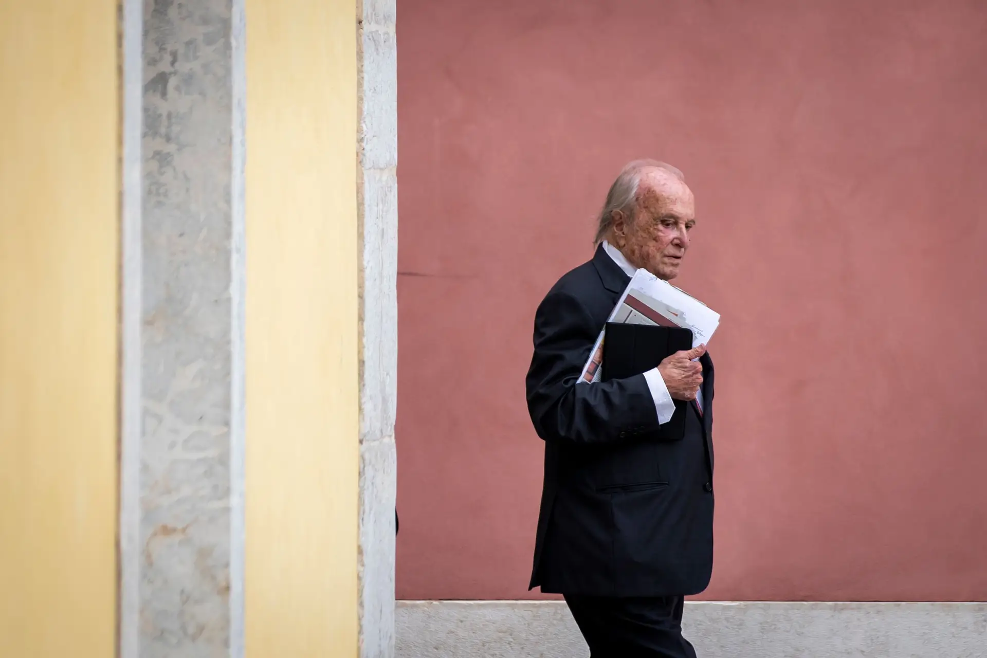 Associação de Imprensa destaca legado de Pinto Balsemão na política e comunicação social