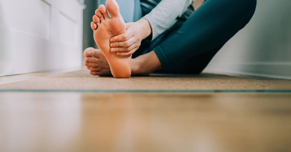 Qual é o impacto que a escolha de um sapato inadequado pode ter no resto do corpo?