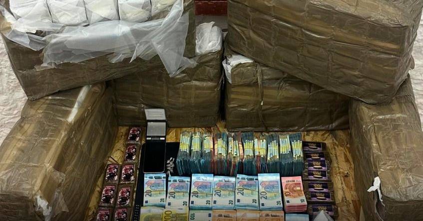 PSP apreendeu mais de 114 kg de droga e deteve duas pessoas em Odivelas