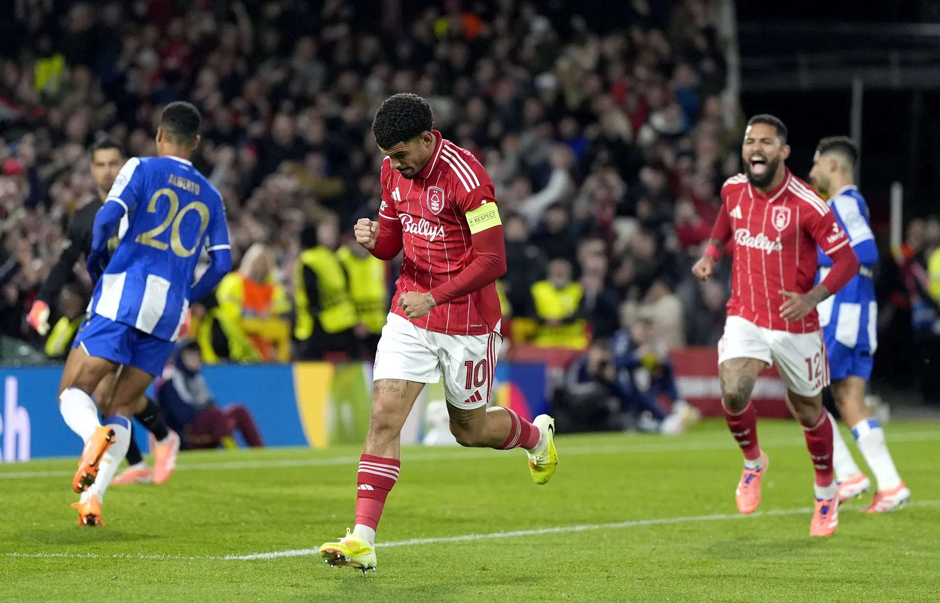 Liga Europa: FC Porto versão Farioli conhece sabor da derrota em Nottingham