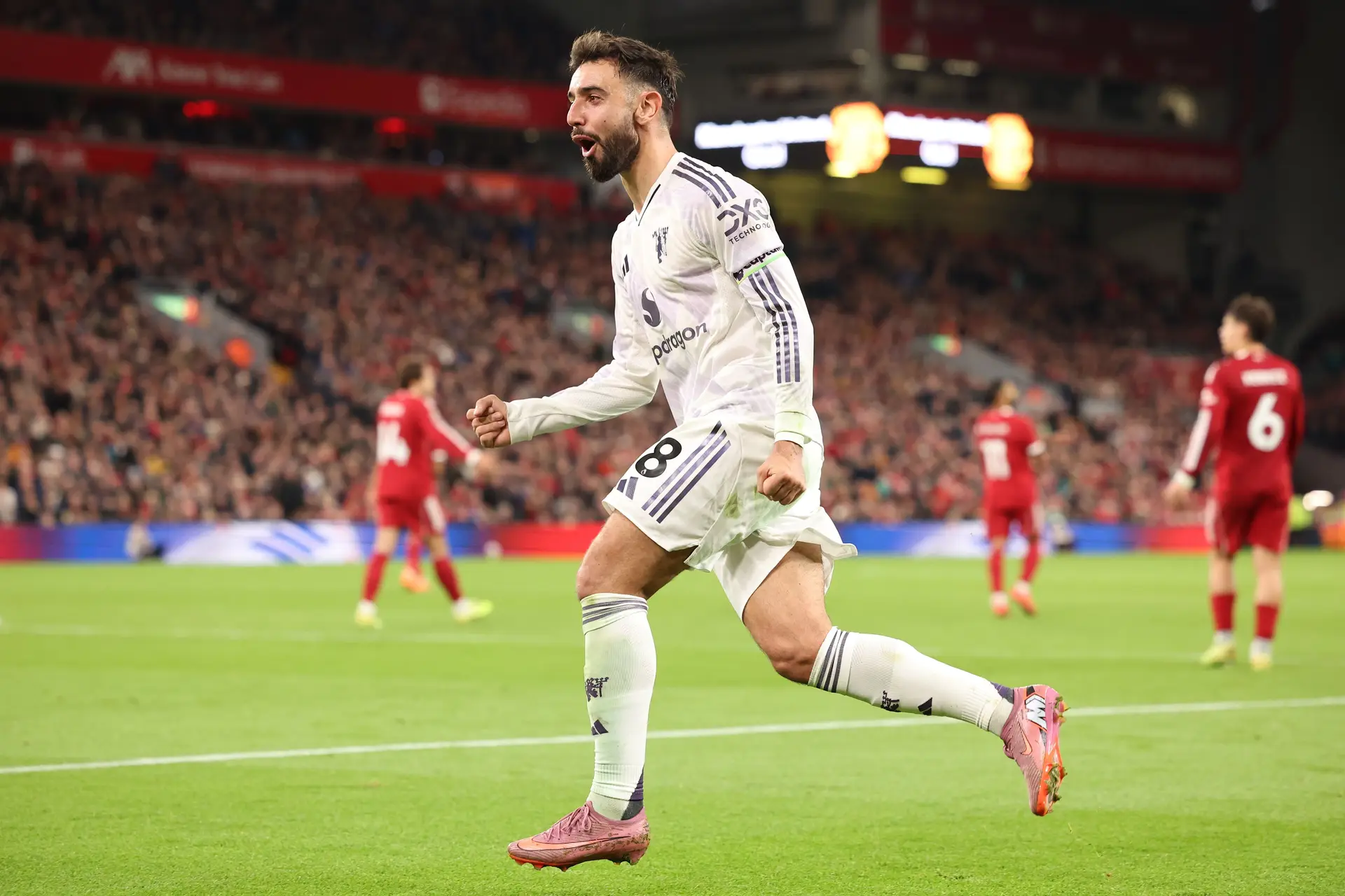 Bruno Fernandes só tomará uma decisão sobre o futuro depois do Mundial