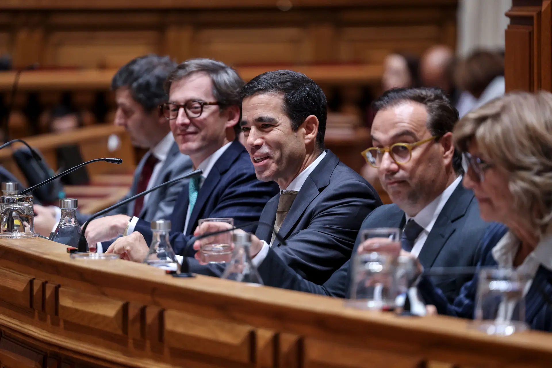 Governo assume que apresentará nova lei do retorno dos imigrantes já em dezembro