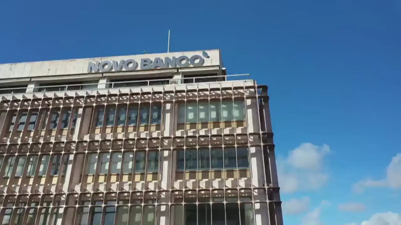 Novo Banco com lucros de 610 milhões nos primeiros nove meses do ano