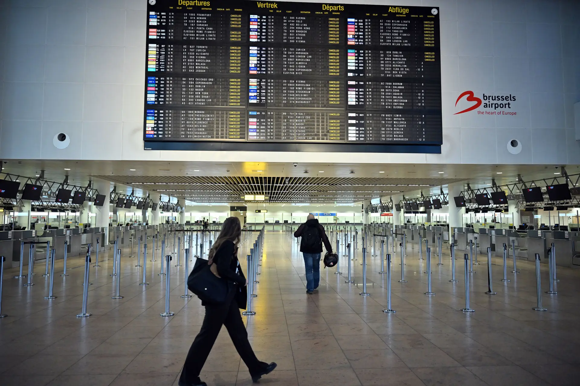 Greve geral: tripulantes da aviação decidem adesão em assembleia-geral de emergência