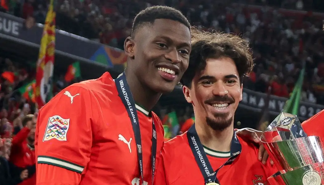 Nuno Mendes, Vitinha e Roberto Martínez na corrida aos prémios The Best