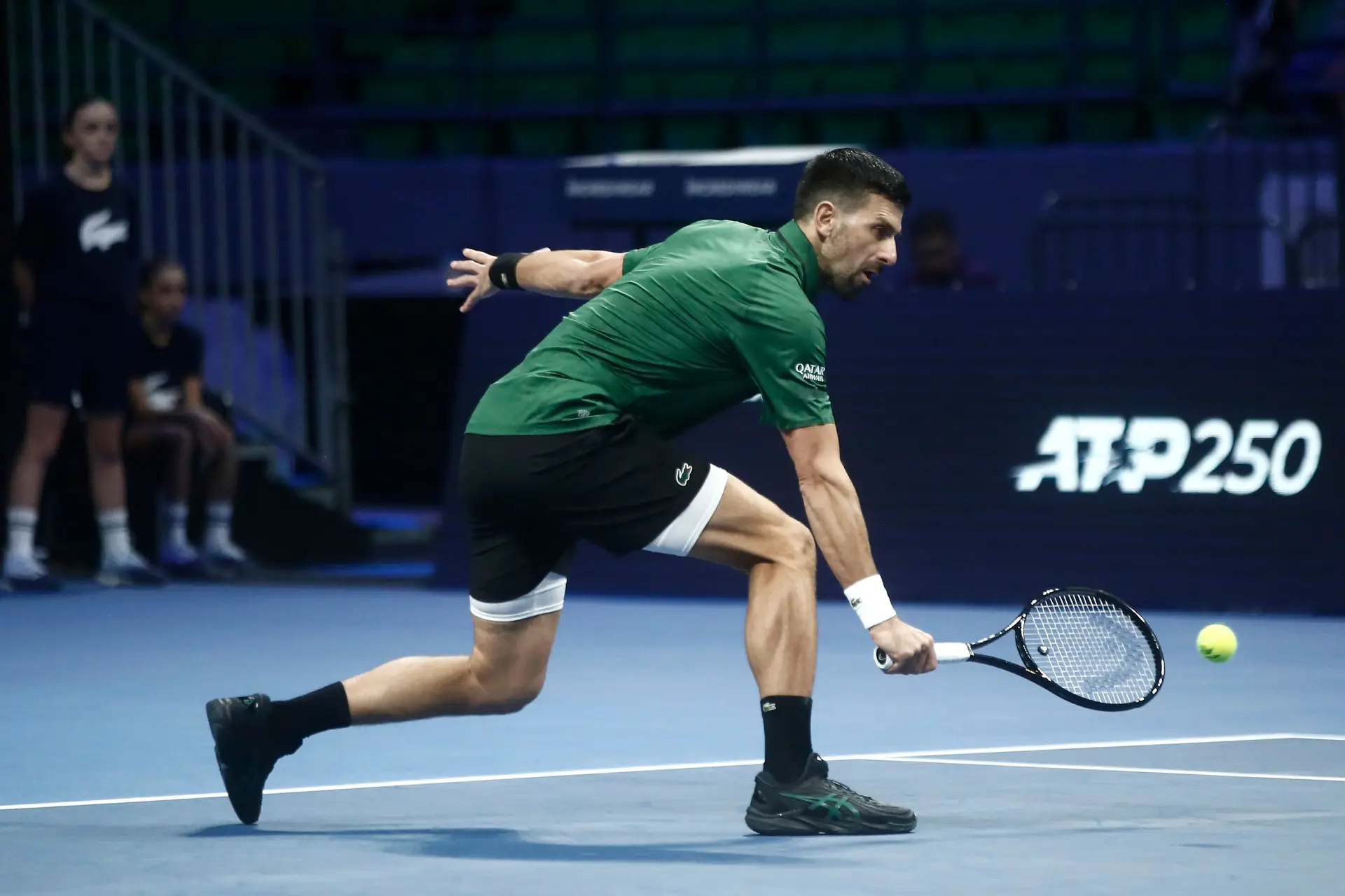 Djokovic conquista o 101.º título e já é o tenista com mais títulos em piso rápido