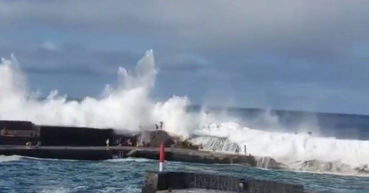 Trágico fenómeno costeiro: ondas gigantes causam vários mortos e feridos em Tenerife