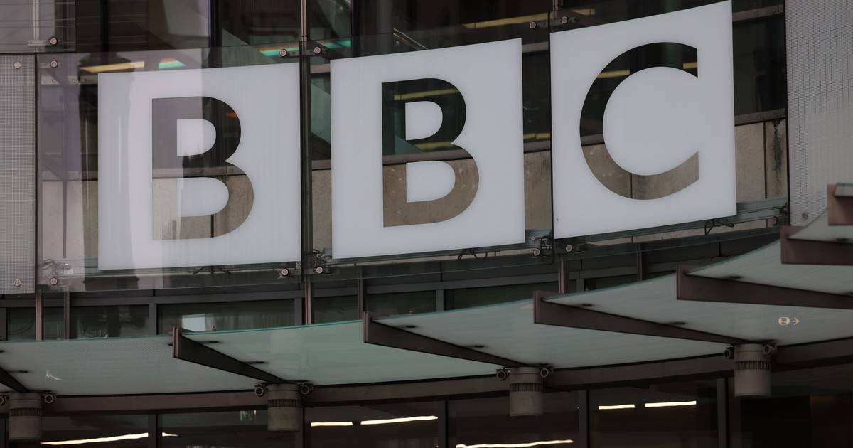 BBC vai cortar 10% de empregos ou 2.000 postos de trabalho em três anos