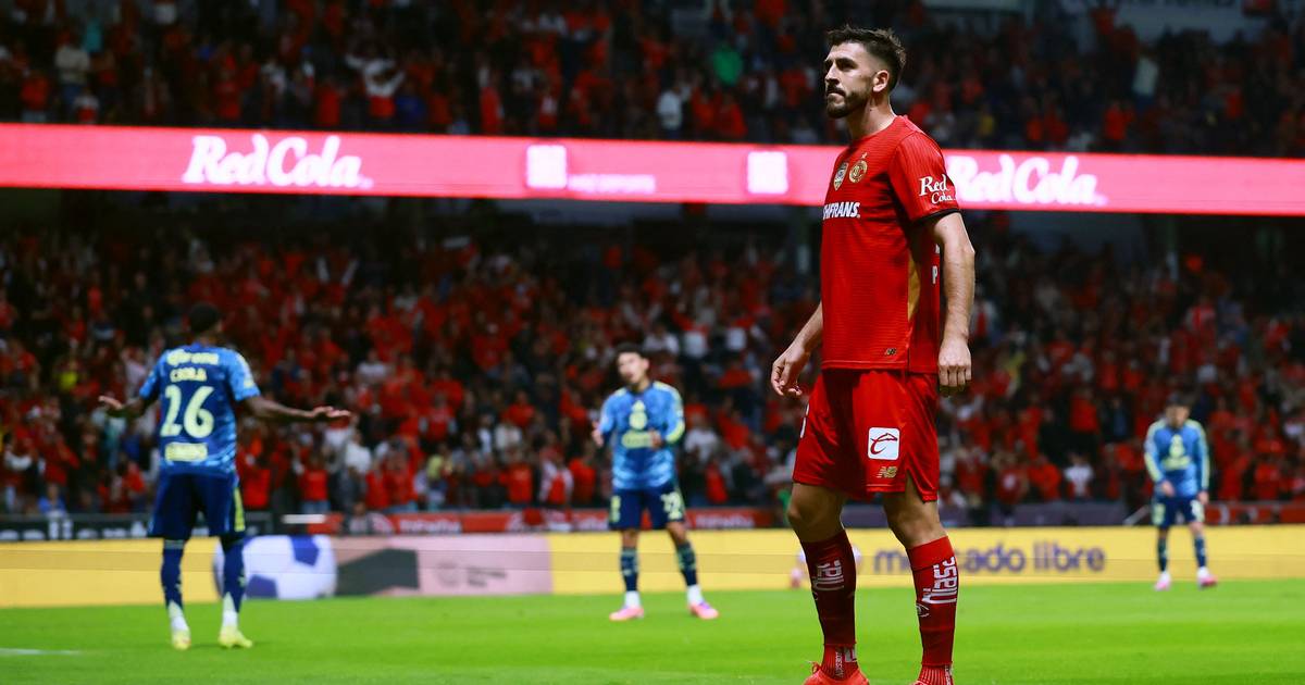 Paulinho é o melhor marcador da Liga mexicana pela 3.ª vez consecutiva