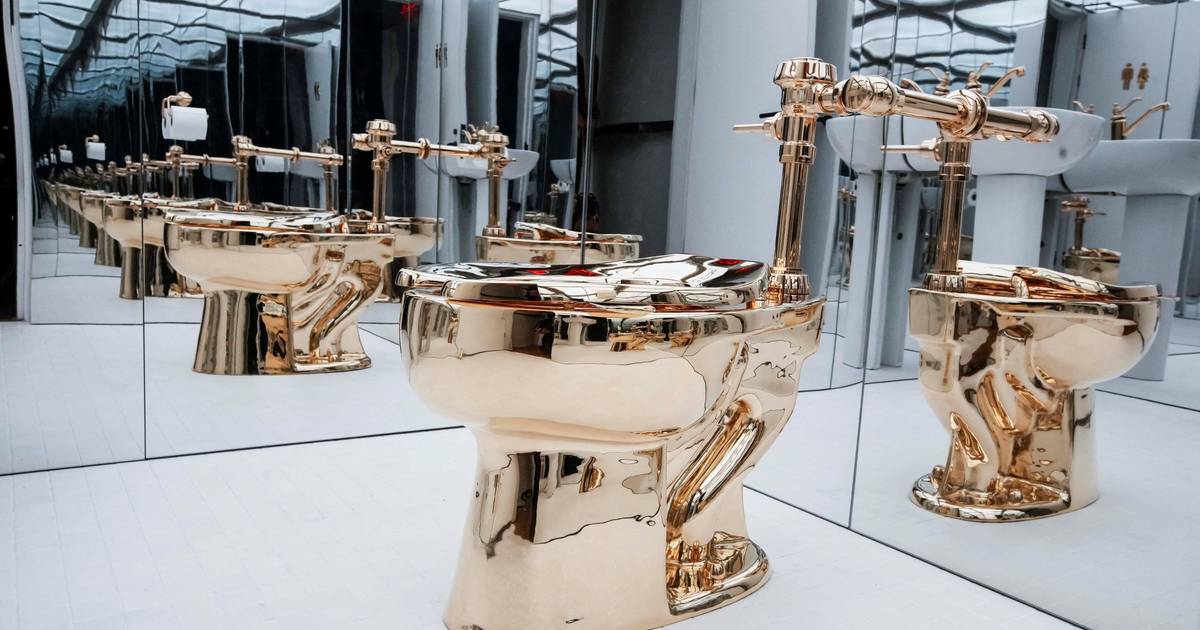 Sanita de ouro com mais de 100 quilos leiloada em Nova Iorque