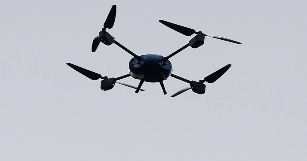 Drone suspeito sobrevoa fábrica de explosivos militares no sul de França