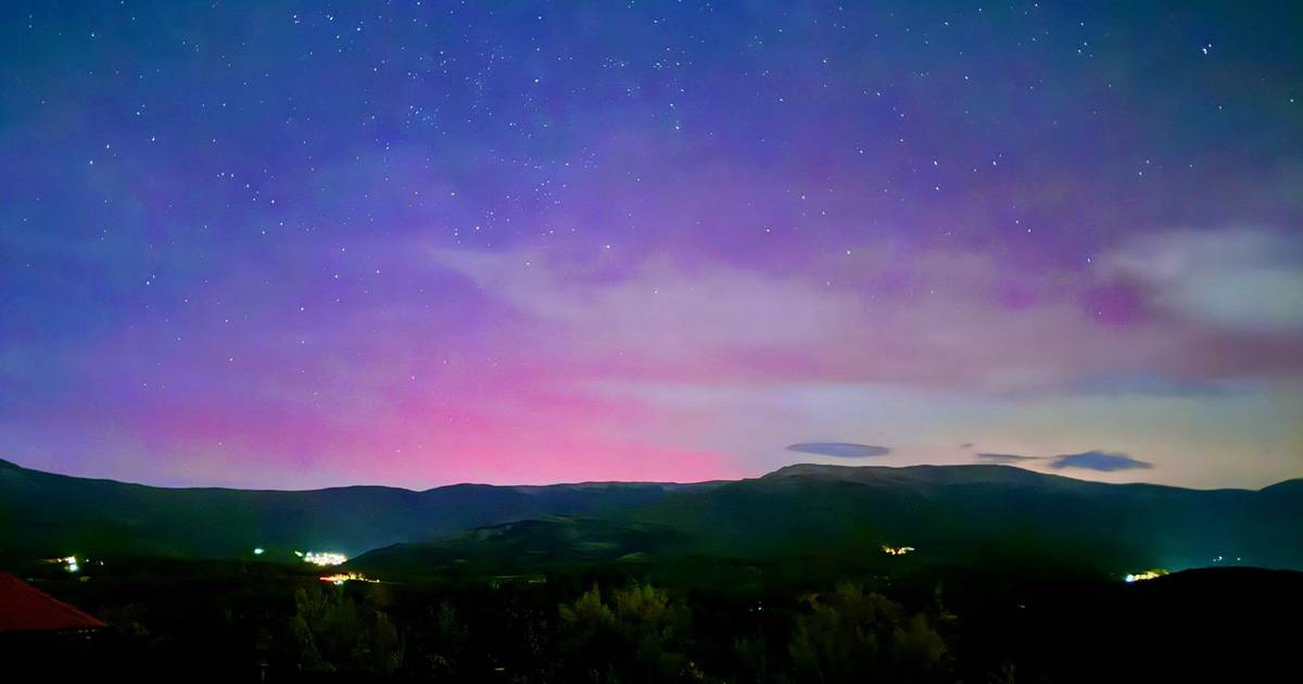 Auroras boreais podem voltar a iluminar os céus de Portugal esta noite (mas tem de estar atento)