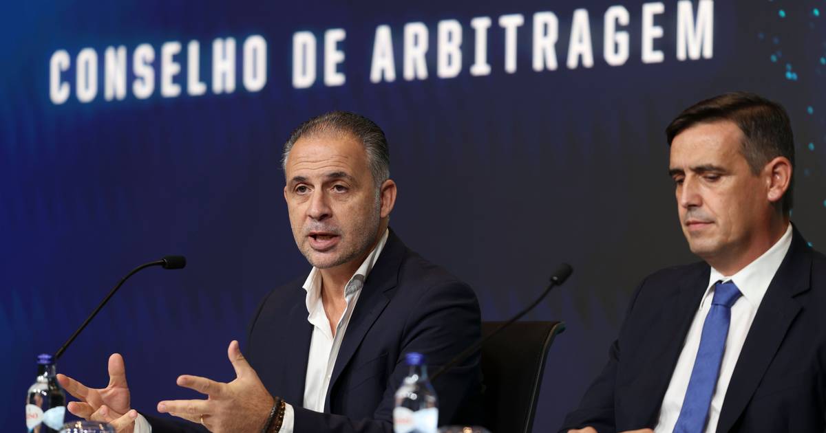 FPF assume erros de arbitragem, mas rejeita castigos