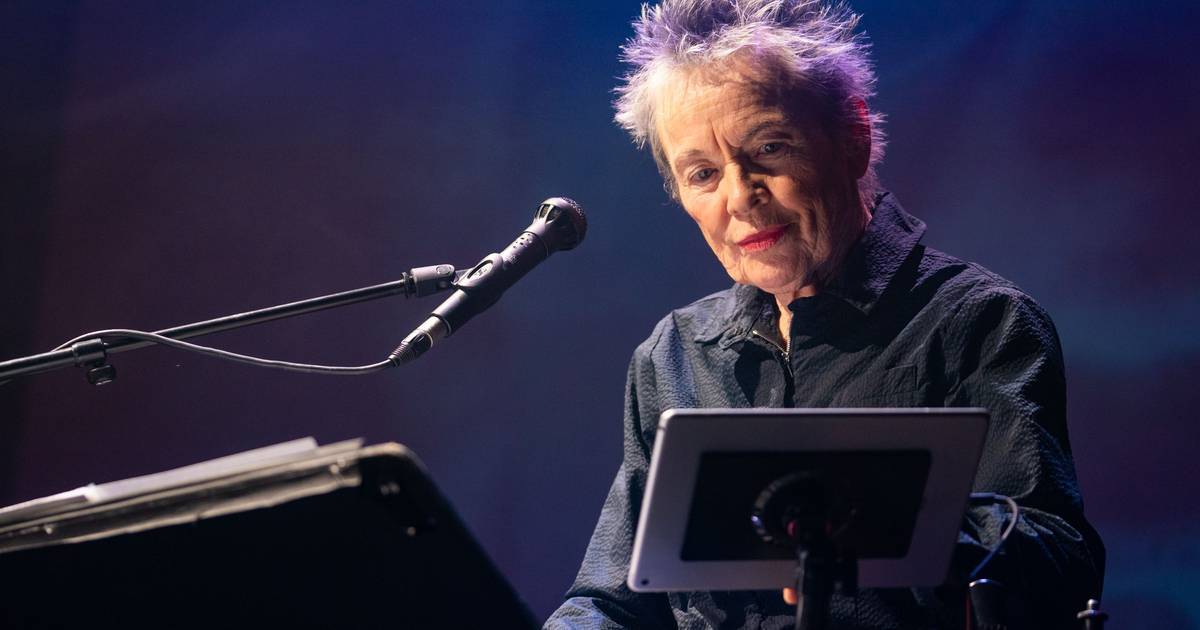 Aos 78 anos, Laurie Anderson sobe ao palco do Rivoli com os Sexmob