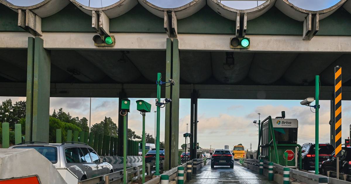 Portagens devem aumentar 2,29% em 2026