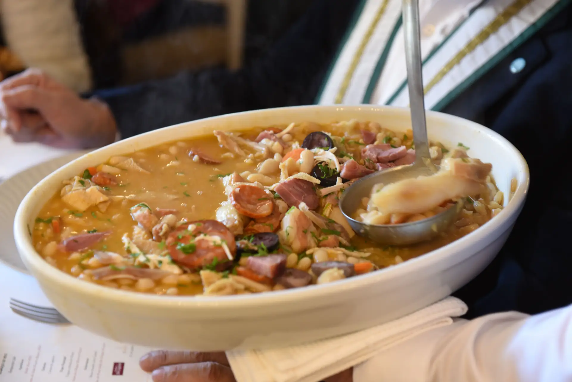 Tripas à moda do Porto: saiba onde comer o clássico gastronómico da Invicta