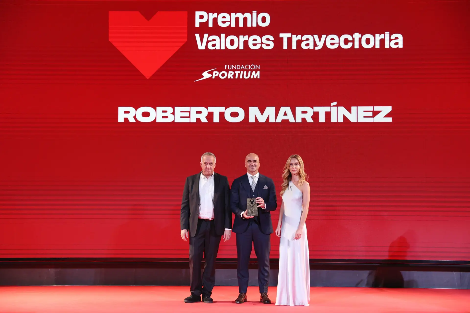 Roberto Martínez receu o prémio Trajetória na oitava Gala Valores del Deporte, em Madrid.