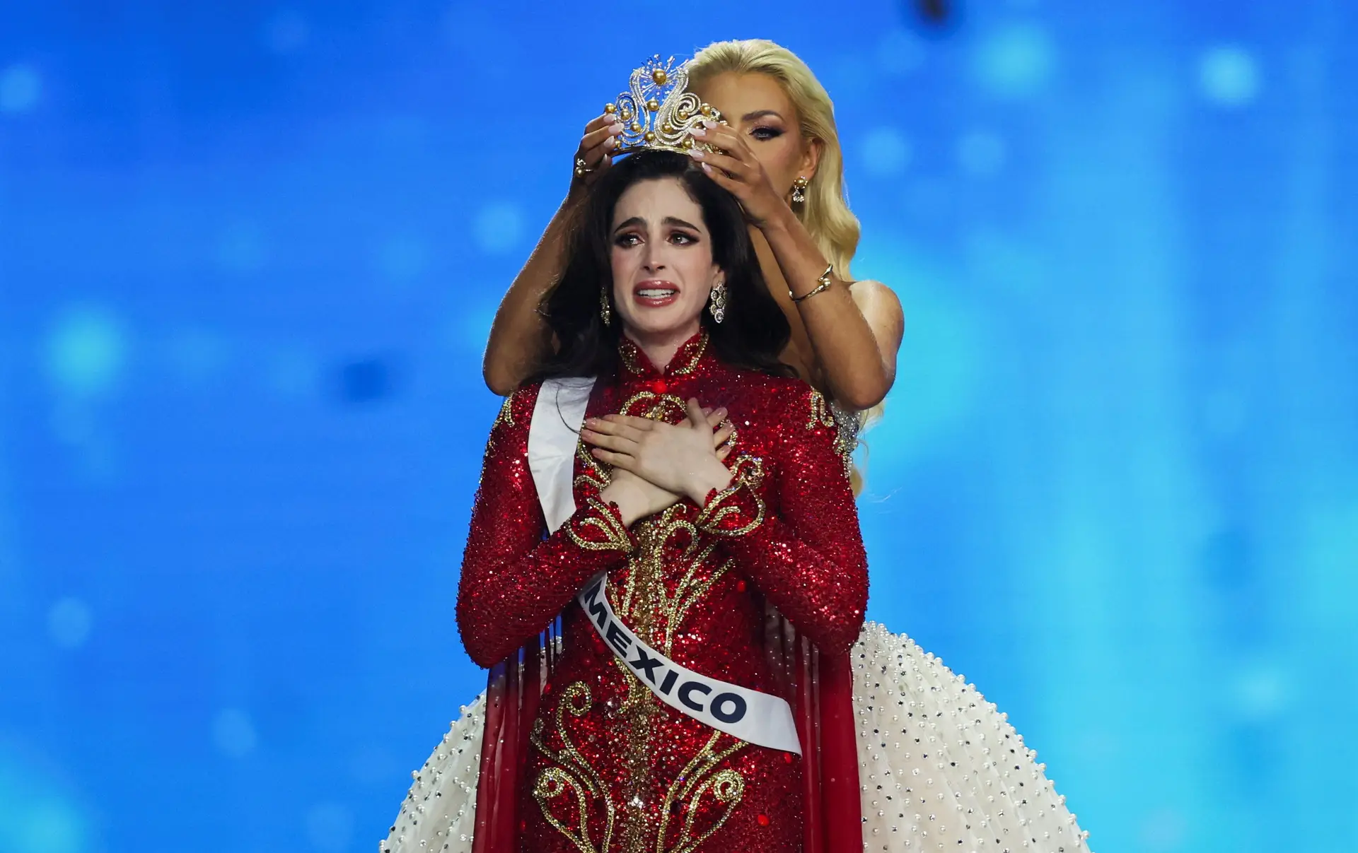 Mexicana Fatima Bosch vence Miss Universo 2025 após ofensa que gerou polémica
