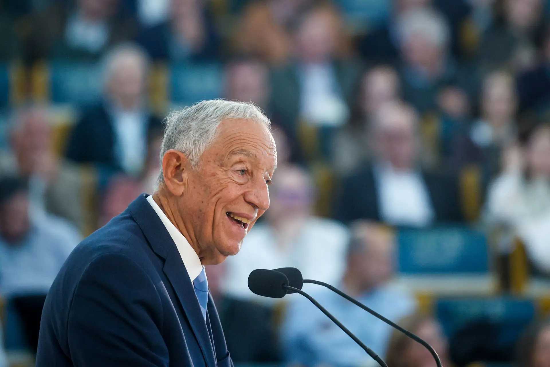 Marcelo adia visita a Espanha