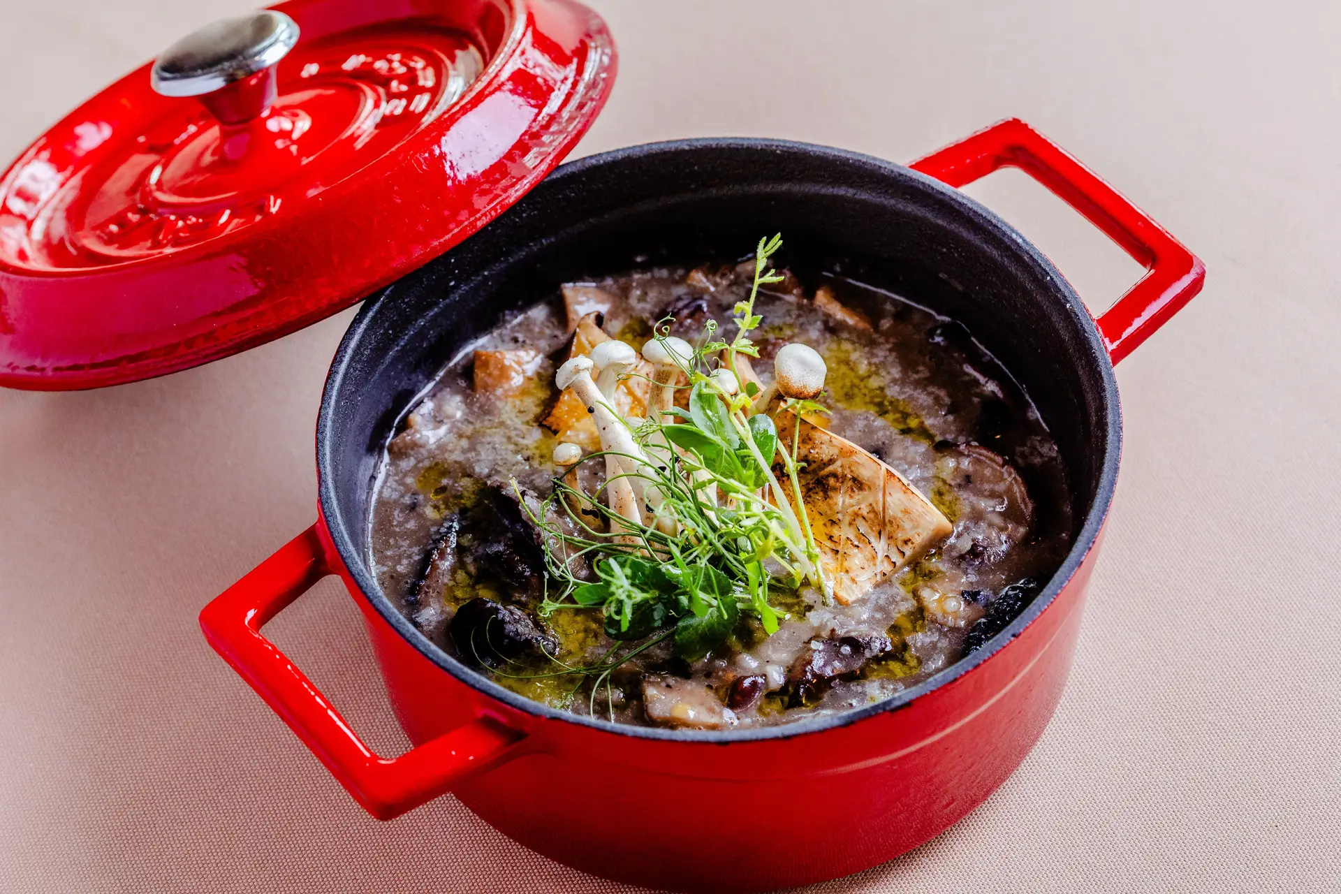 Molejas, pernas de rã e poejo: à descoberta da identidade gastronómica alentejana na Vidigueira