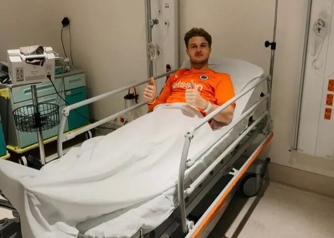 Guarda-redes do Club Brugge com duas costelas partidas após choque com jogador do Sporting