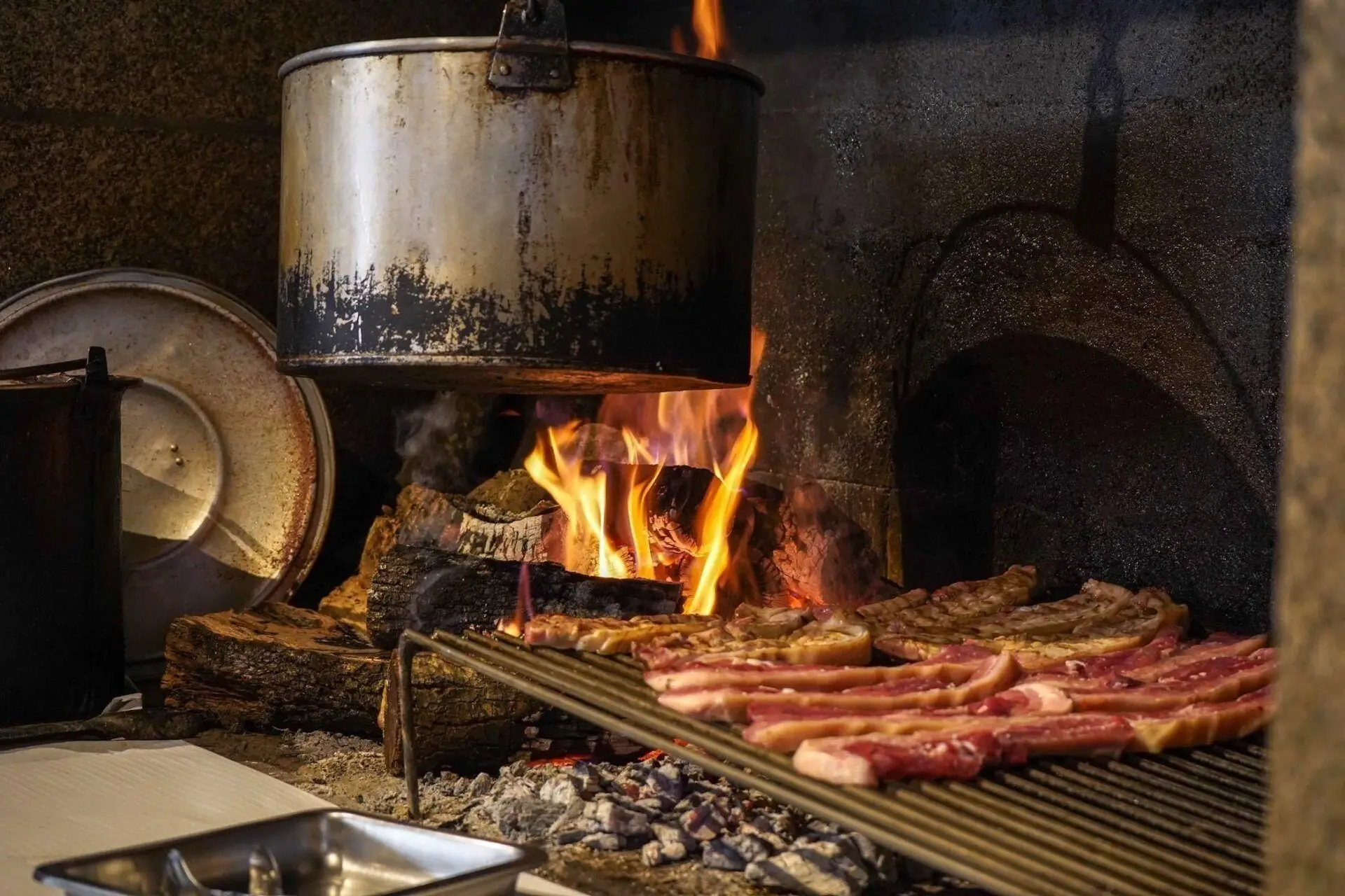 “Canja de cornos”: de receita de amigos a célebre prato da gastronomia beirã