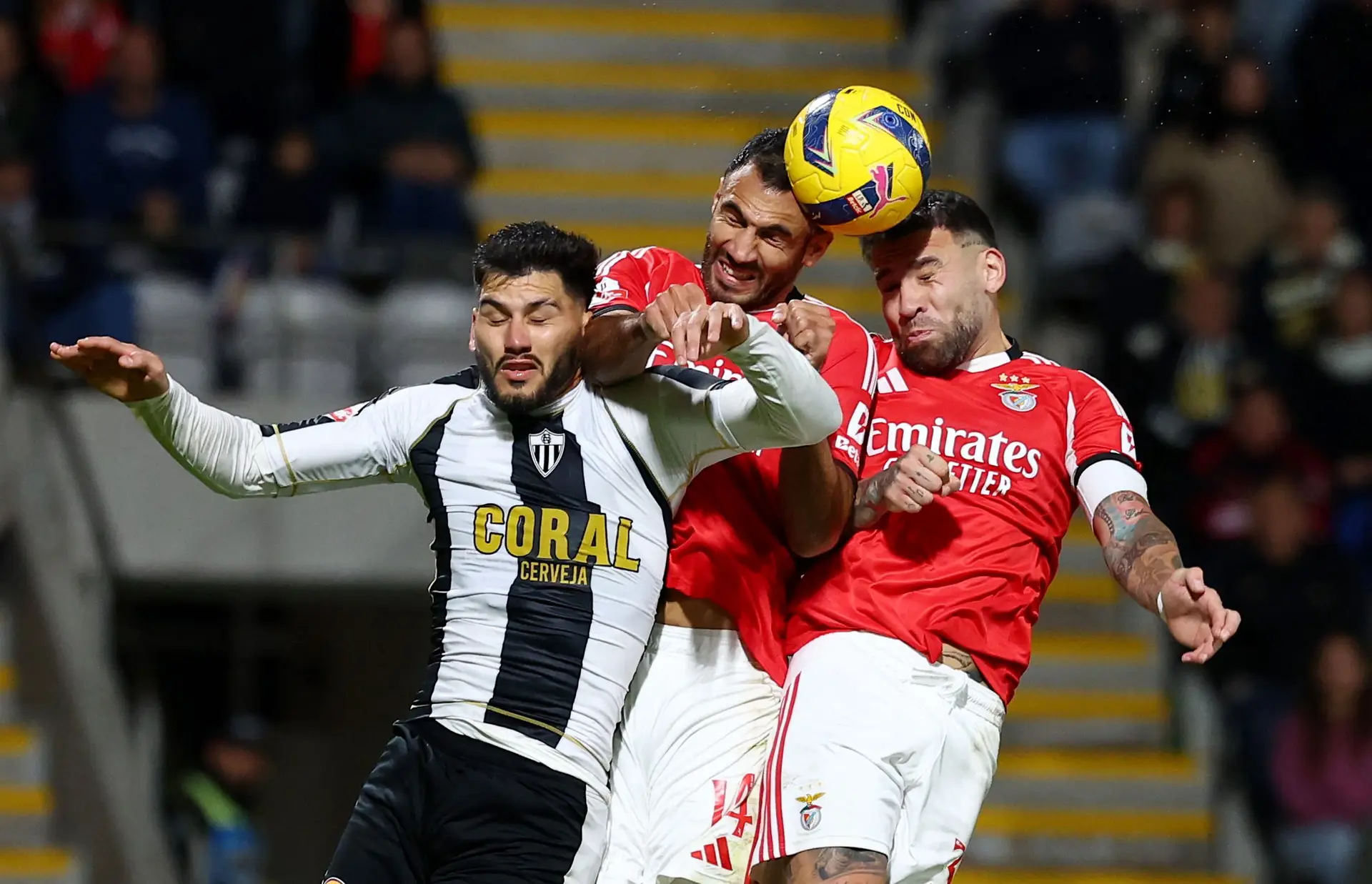 Primeira Liga: Benfica vence na Madeira antes do dérbi com o Sporting