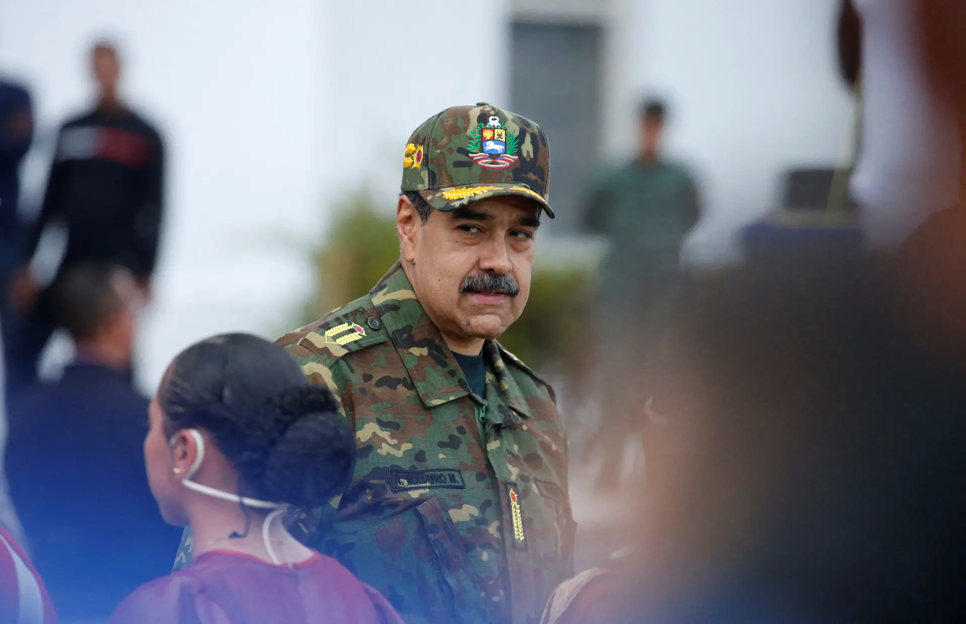 Estados Unidos propuseram a Maduro ir para a Rússia