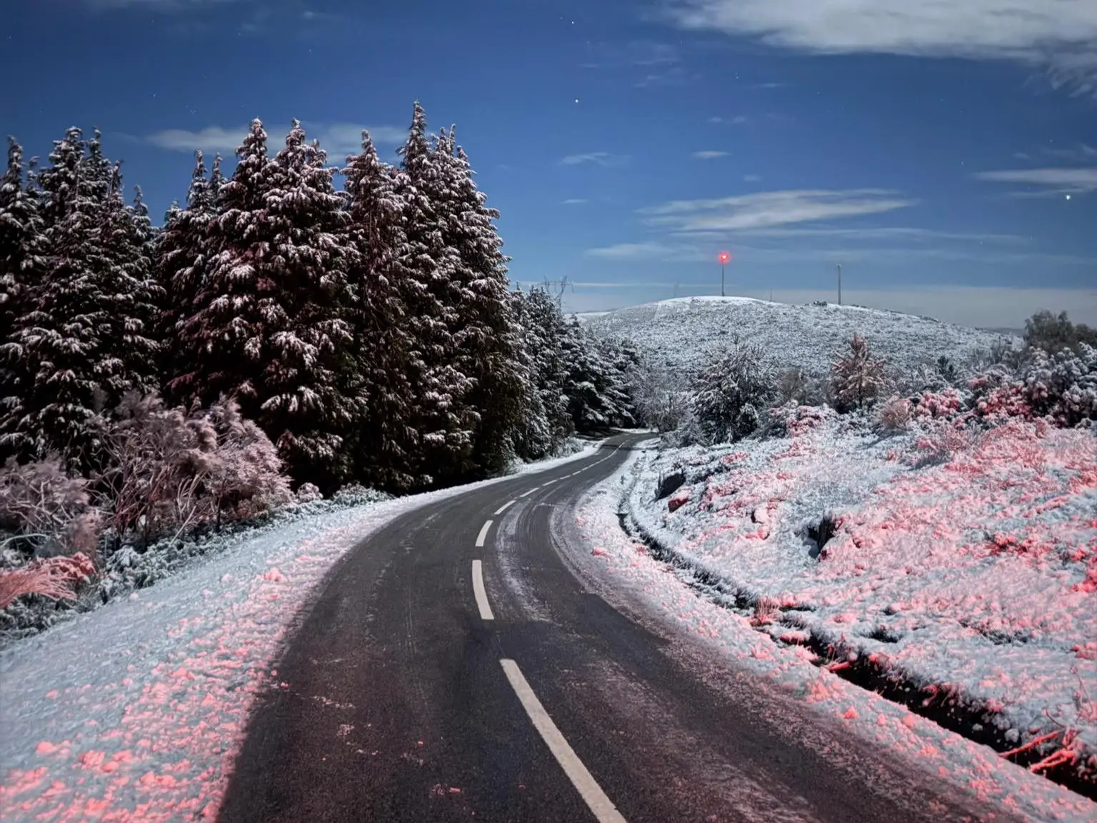 Ainda não é inverno, mas já há neve: veja as imagens