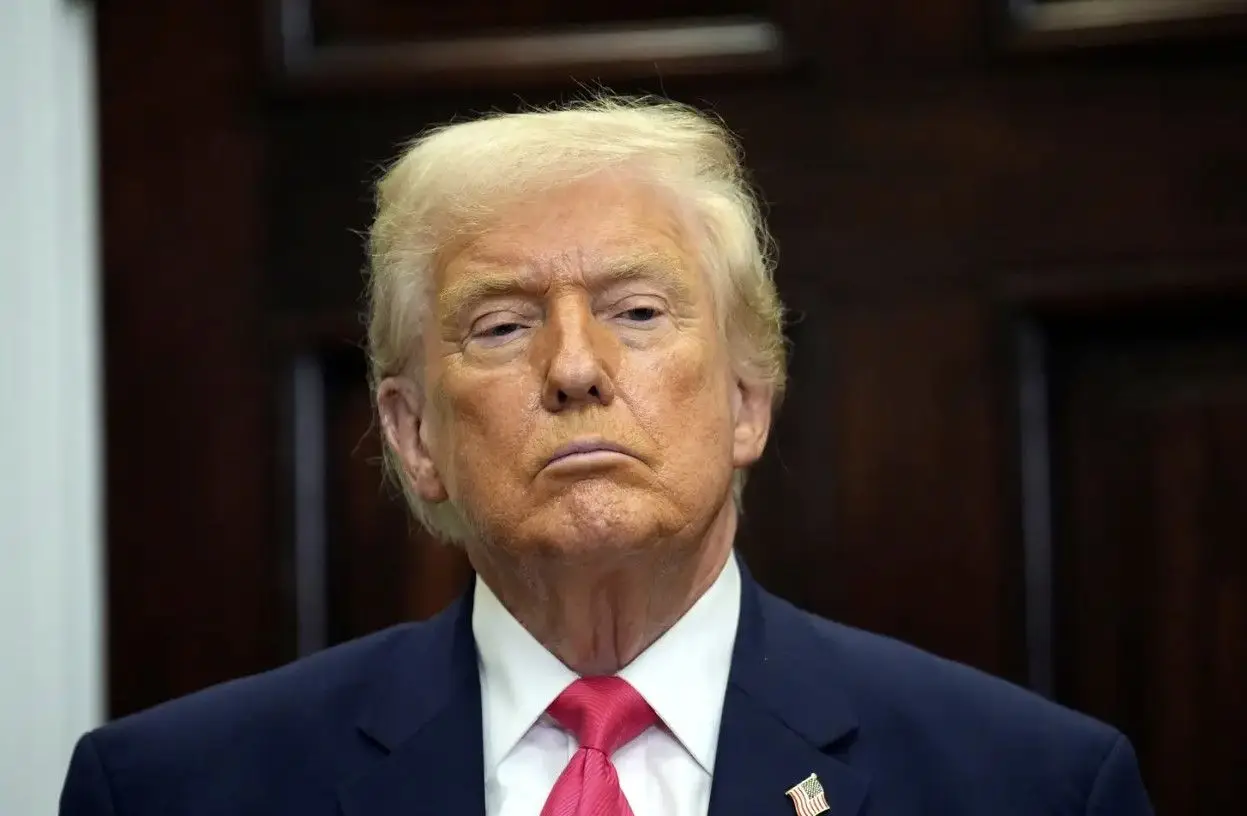 Donald Trump vai processar BBC por difamação e admite reclamar cinco mil milhões de dólares