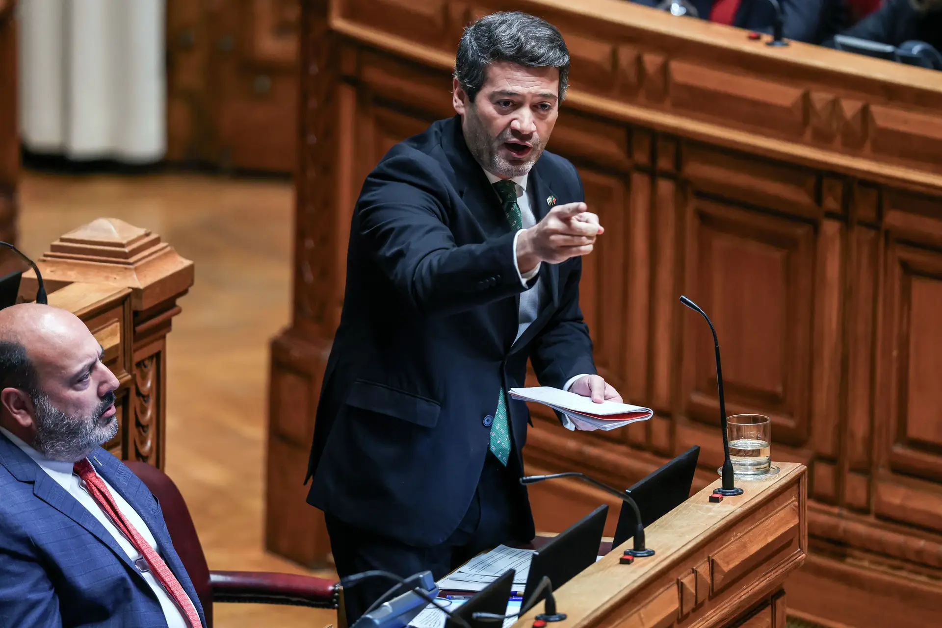 Ventura acusa "incompetência" na gestão da saúde, Montenegro fala em "constrangimentos" que poderão repetir-se