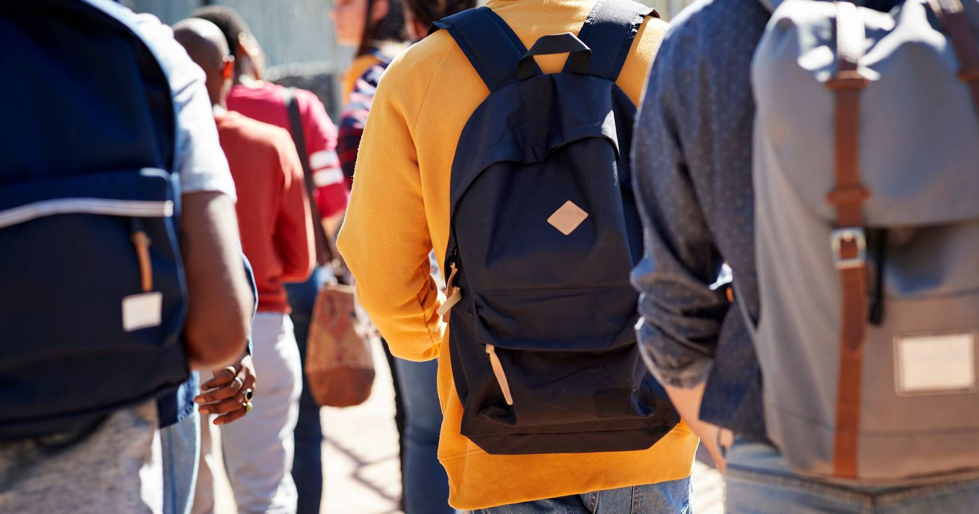 Reino Unido regressa ao programa Erasmus+ após assinar acordo com UE - SIC Notícias