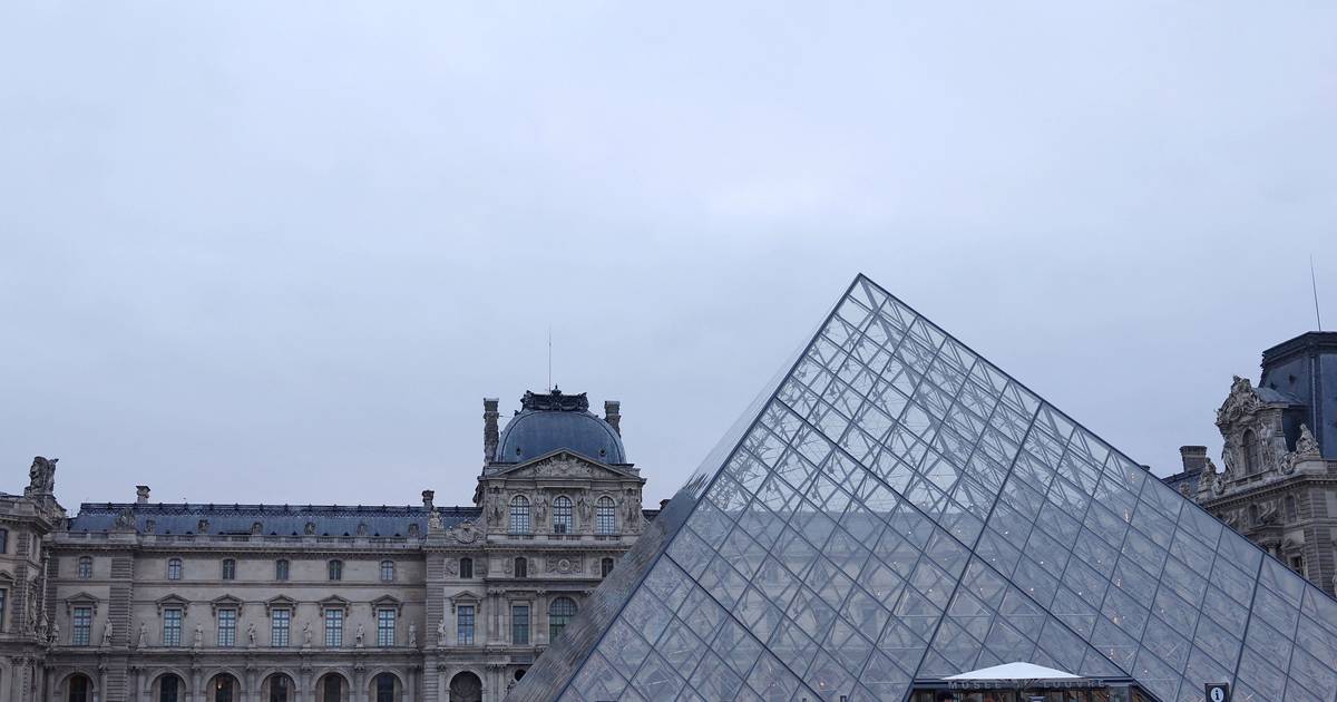 Nove pessoas detidas por suspeita de fraude de bilhetes no Louvre
