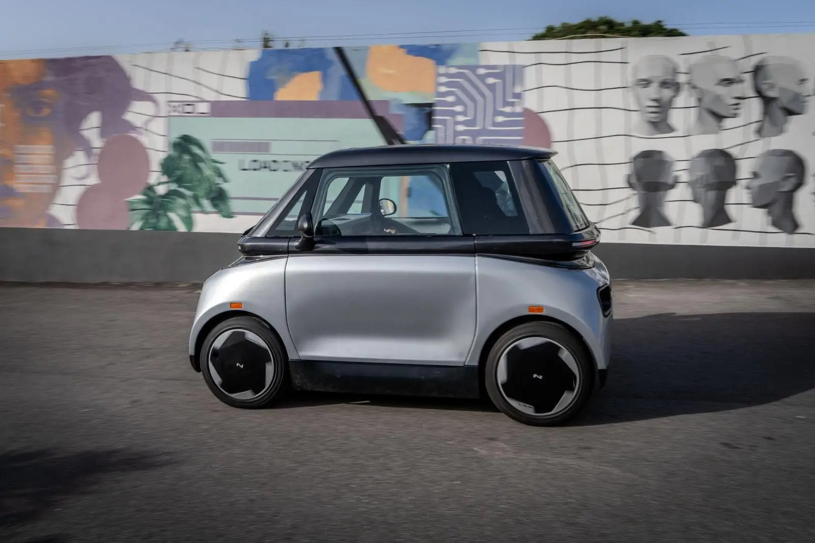 Chama-se “BEN”, é um e-car português e já pode ser conduzido em toda a Europa