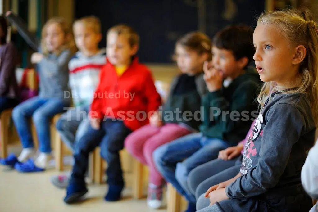 Combate à desinformação: luta contra as "fake news" na Finlândia começa no pré-escolar